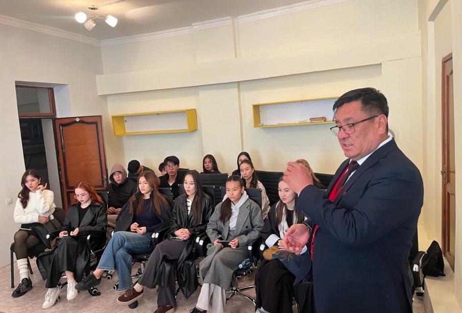 Саяси мәдениетті көтеру күн тәртібіндегі мәселе