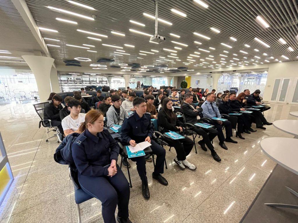 Түрмеден шыққандардың тағдыры дөңгелек үстелде талқыланды