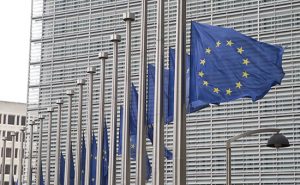 March 23, 2016 - Bruxelles, Belgique - European Parliament in Brussels..Batiment Parlement europeen.Drapeau europe (Credit Image: © Panoramic via ZUMA Press)