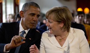 U.S. President Barack Obama and German Chancellor Angela Merkel attend a concert at the hotel castle Elmau in Kruen, Germany, June 7, 2015. Leaders from the Group of Seven (G7) industrial nations met on Sunday in the Bavarian Alps for a summit overshadowed by Greece's debt crisis and ongoing violence in Ukraine. REUTERS/Virginia Mayo/Pool - RTX1FJ8C