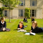 top_british_private_schools_wycliffe_studying_outside-942