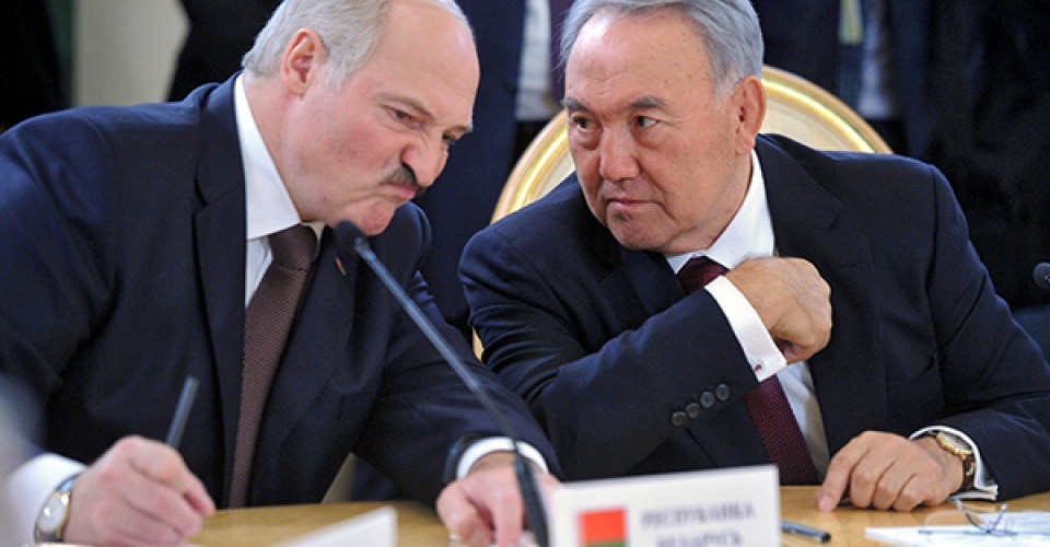 Назарбаев өз шаңырағында Лукашенконы қонақ қылды