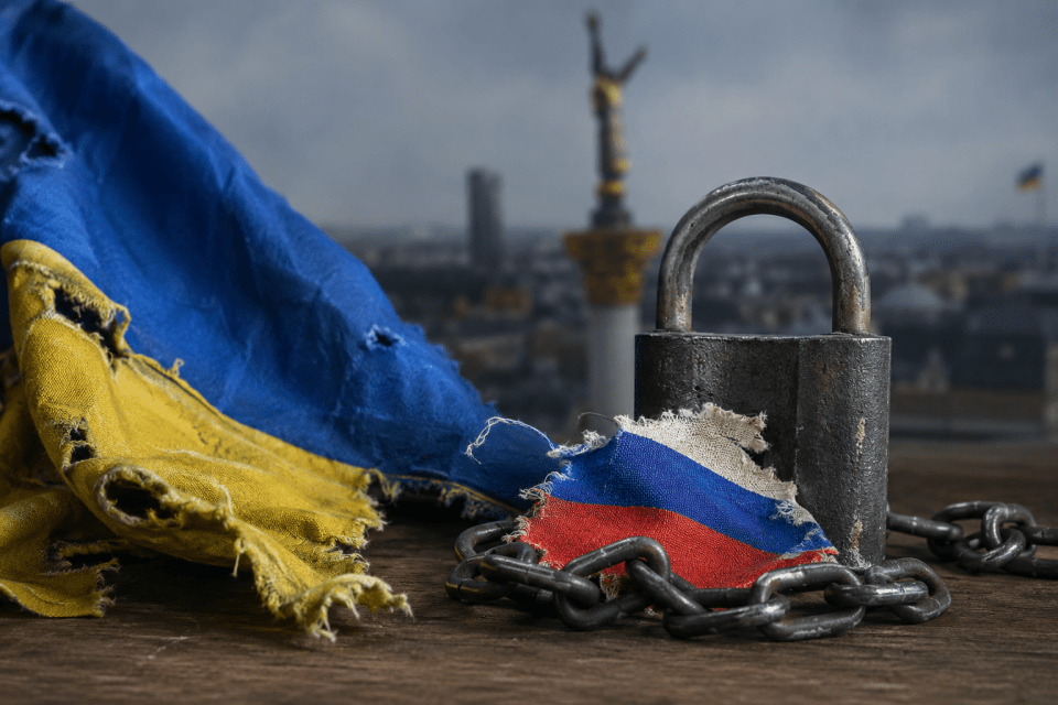 флаги украины и россии